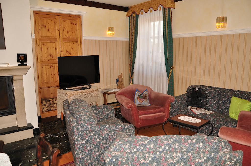 Hotel Dolomiten 多比亚科 外观 照片