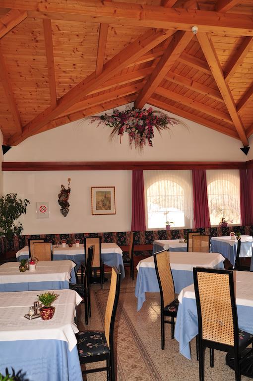 Hotel Dolomiten 多比亚科 外观 照片