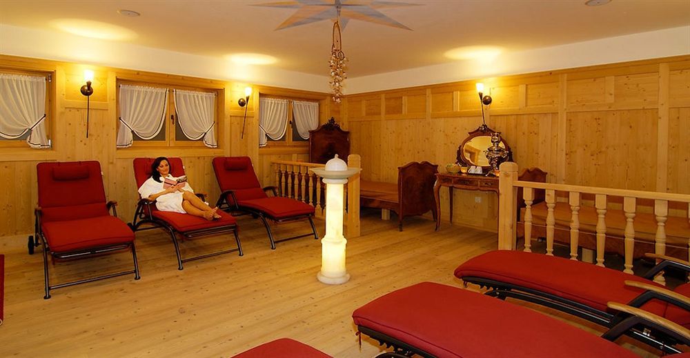 Hotel Dolomiten 多比亚科 外观 照片